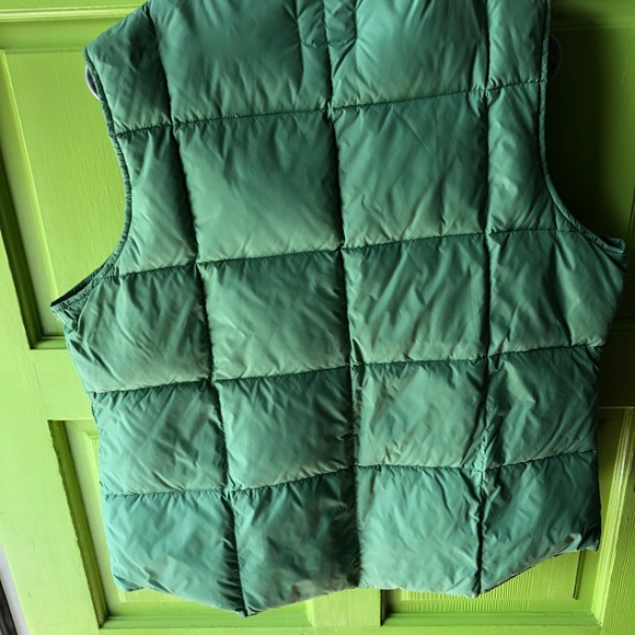Lands End Puffer Vest - Picture 2 of 3